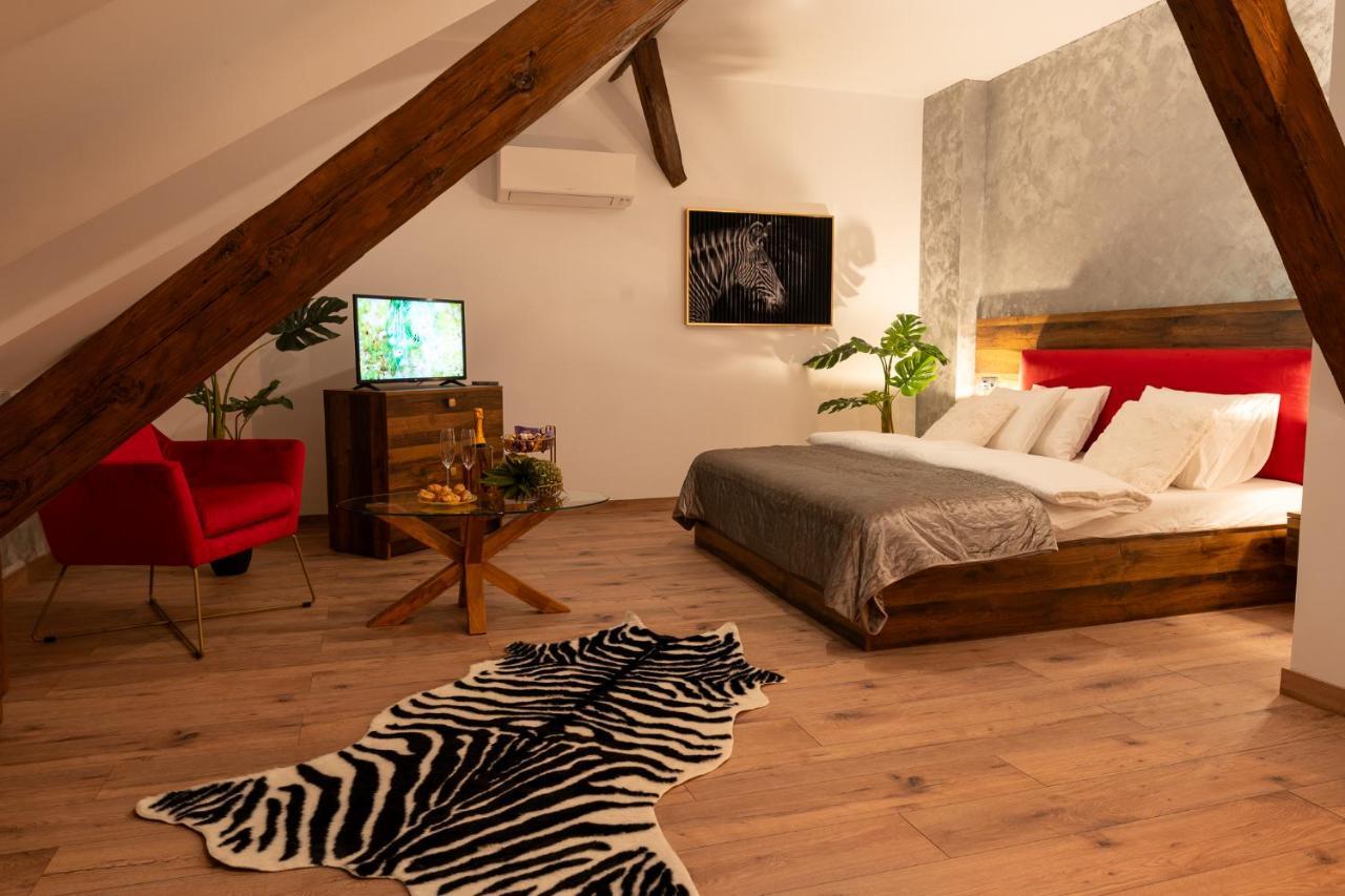 Boutique 17B Aparthotel ซีบิว ภายนอก รูปภาพ